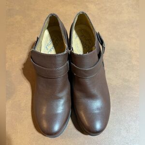 Natural Soul Brown Ankle Boots